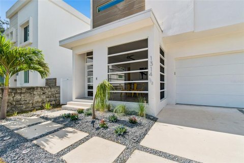 Villa ou maison à vendre à Tampa, Floride: 4 chambres, 206.06 m2 № 2225394 - photo 6