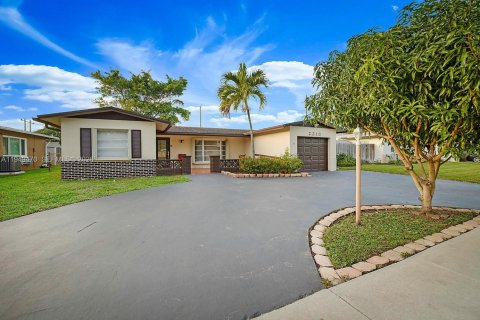 Villa ou maison à Pembroke Pines, Floride 3 chambres, 204.2 m2 № 2054464