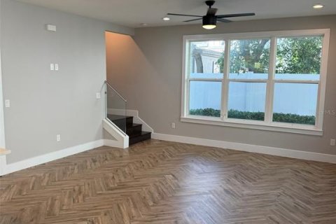 Adosado en alquiler en Orlando, Florida, 3 dormitorios, 191.66 m2 № 2277049 - foto 3