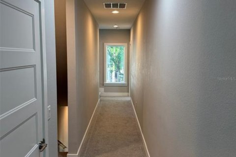 Adosado en alquiler en Orlando, Florida, 3 dormitorios, 191.66 m2 № 2277049 - foto 2
