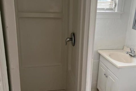 House in Orlando, Florida 1 bedroom, 46.45 sq.m. № 1720873 - photo 9