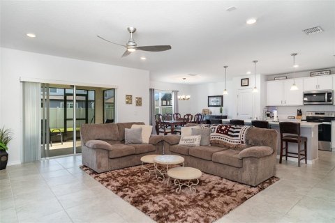 House in Lake Alfred, Florida 5 bedrooms, 243.78 sq.m. № 1845029 - photo 13