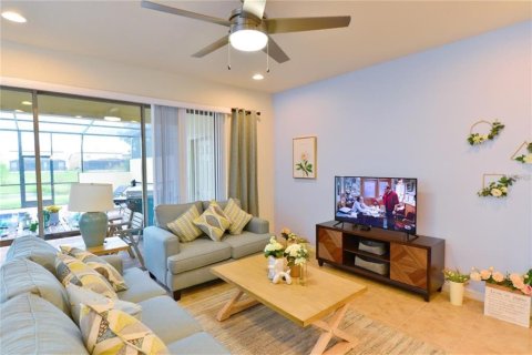 Adosado en alquiler en Kissimmee, Florida, 5 dormitorios, 210.24 m2 № 1827161 - foto 4