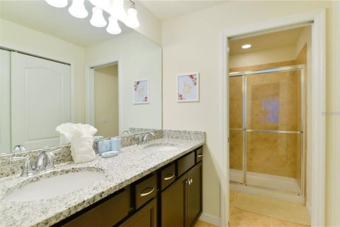 Adosado en alquiler en Kissimmee, Florida, 5 dormitorios, 210.24 m2 № 1827161 - foto 21