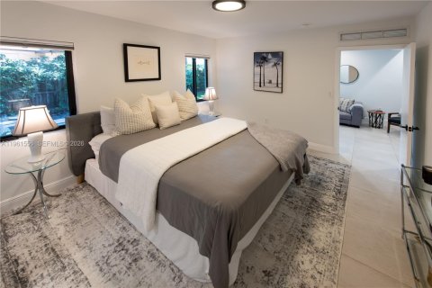 Villa ou maison à louer à El Portal, Floride: 3 chambres, 125.79 m2 № 2024317 - photo 18