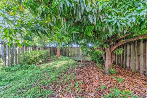 Townhouse in Homestead, Florida 4 bedrooms, 163.97 sq.m. № 1952586 - photo 21