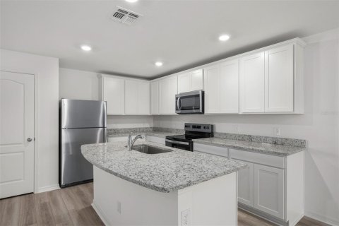 House in Lake Alfred, Florida 3 bedrooms, 130.34 sq.m. № 2124330 - photo 6
