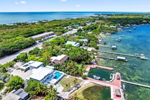 Villa ou maison à vendre à Islamorada, Village of Islands, Floride: 4 chambres, 259.85 m2 № 2077608 - photo 12