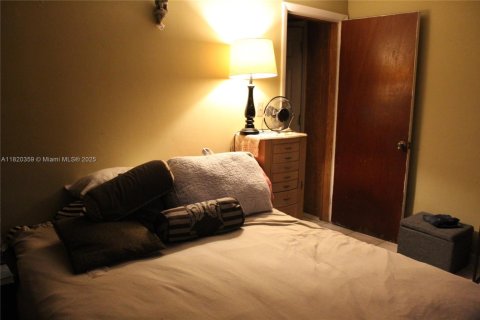 Villa ou maison à vendre à Hialeah, Floride: 4 chambres, 173.82 m2 № 1989898 - photo 3