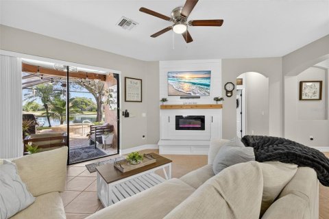 Casa en venta en Fort Myers, Florida, 3 dormitorios, 218.32 m2 № 1919059 - foto 13