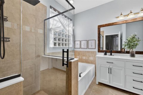 Casa en venta en Fort Myers, Florida, 3 dormitorios, 218.32 m2 № 1919059 - foto 18