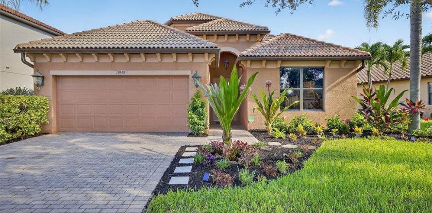 Casa en Fort Myers, Florida 3 dormitorios, 218.32 m2 № 1919059