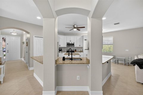 Casa en venta en Fort Myers, Florida, 3 dormitorios, 218.32 m2 № 1919059 - foto 8