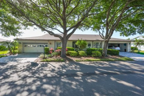 Condo in Sun City Center, Florida, 2 bedrooms № 2227712 - photo 30