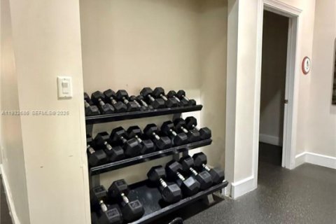 Condominio en venta en Hollywood, Florida, 1 dormitorio, 64.57 m2 № 1991588 - foto 23