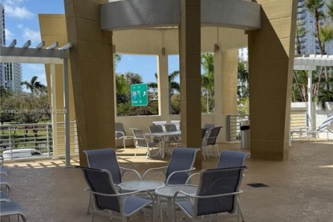 Condominio en venta en Hollywood, Florida, 1 dormitorio, 64.57 m2 № 1991588 - foto 25