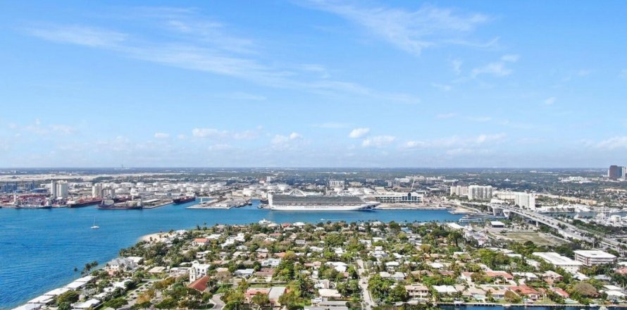 Condominio en Fort Lauderdale, Florida, 2 dormitorios № 1080501