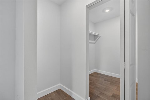 Condo in Saint Petersburg, Florida, 2 bedrooms  № 2403700 - photo 19