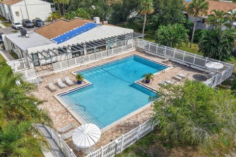 Condo in Saint Petersburg, Florida, 2 bedrooms  № 2403700 - photo 24