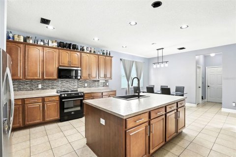 Casa en venta en Orlando, Florida, 4 dormitorios, 262.36 m2 № 1899362 - foto 12