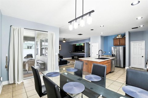 Casa en venta en Orlando, Florida, 4 dormitorios, 262.36 m2 № 1899362 - foto 14