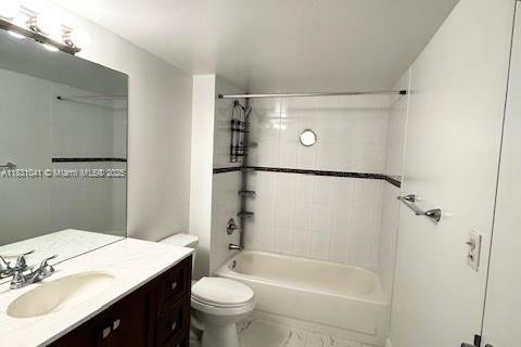 Купить кондоминиум в Дорал, Флорида 1 спальня, 72.46м2, № 1807113 - фото 4