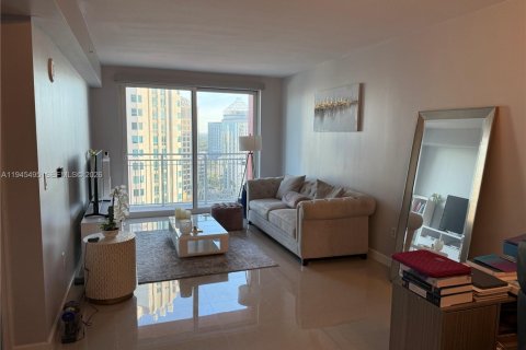 Кондоминиум с 1 спальней в Майами, Флорида № 2003880