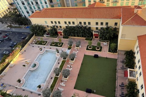 Снять в аренду кондоминиум в Майами, Флорида 1 спальня, 76.92м2, № 2003880 - фото 4