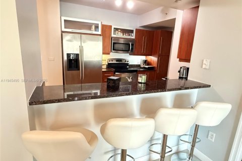 Снять в аренду кондоминиум в Майами, Флорида 1 спальня, 76.92м2, № 2003880 - фото 11