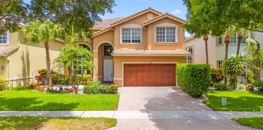 Casa en Delray Beach, Florida 4 dormitorios, 253.62 m2 № 2260305