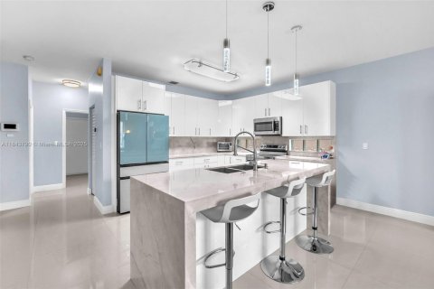 Villa ou maison à vendre à Miramar, Floride: 5 chambres, 306.21 m2 № 1978401 - photo 20