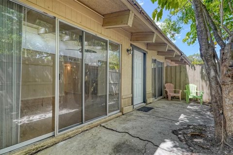 Купить кондоминиум в Сарасота, Флорида 5 комнат, 78.69м2, № 1620757 - фото 2