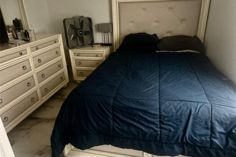 House in Tampa, Florida 3 bedrooms, 133.41 sq.m. № 1919267 - photo 27