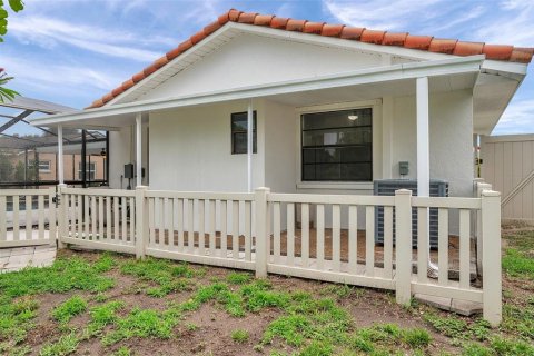 House in Apollo Beach, Florida 4 bedrooms, 179.3 sq.m. № 1785151 - photo 12