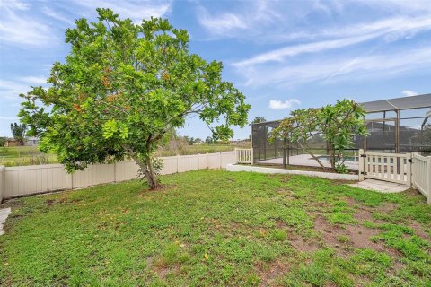 House in Apollo Beach, Florida 4 bedrooms, 179.3 sq.m. № 1785151 - photo 11