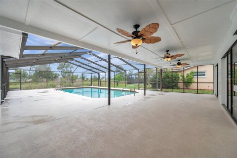 House in Apollo Beach, Florida 4 bedrooms, 179.3 sq.m. № 1785151 - photo 4