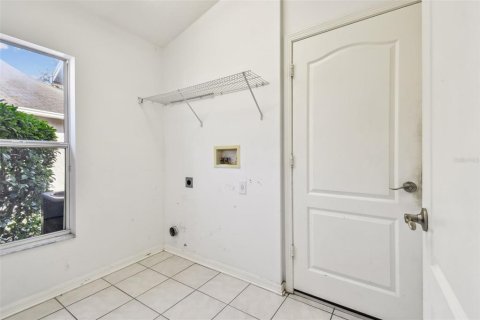 House in Land O' Lakes, Florida 4 bedrooms, 193.33 sq.m. № 1882943 - photo 17