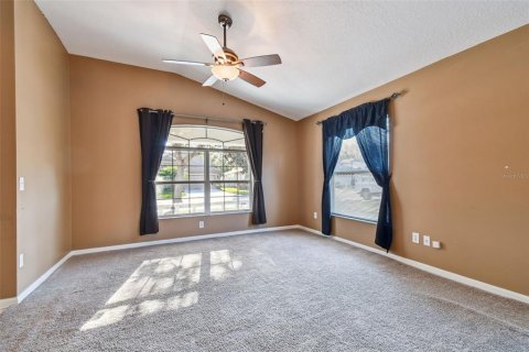 House in Land O' Lakes, Florida 4 bedrooms, 193.33 sq.m. № 1882943 - photo 8