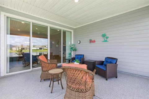 House in Palm Coast, Florida 3 bedrooms, 205.87 sq.m. № 1784572 - photo 17
