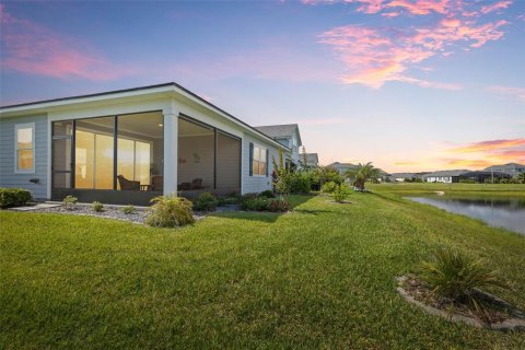 House in Palm Coast, Florida 3 bedrooms, 205.87 sq.m. № 1784572 - photo 25