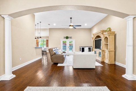 House in Bartow, Florida 4 bedrooms, 284.37 sq.m. № 2223743 - photo 3