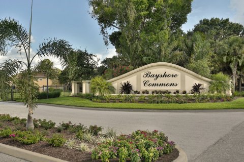 BAYSHORE COMMONS sobre plano en North Fort Myers, Florida № 56980 - foto 1