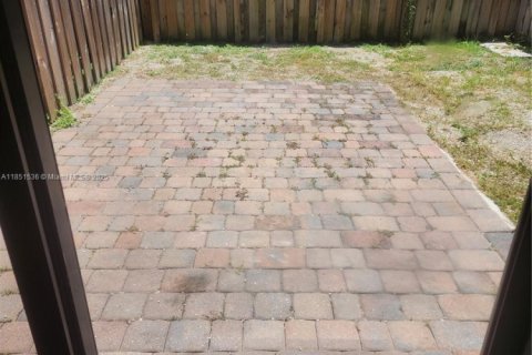 Casa en alquiler en Homestead, Florida, 3 dormitorios, 141.58 m2 № 1857565 - foto 15