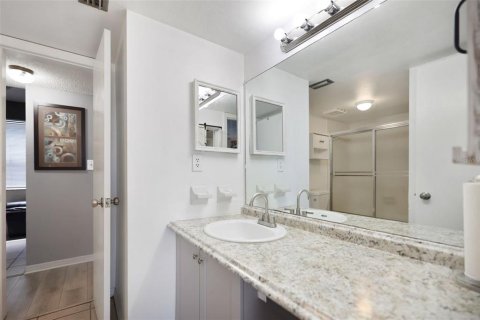 Condominio en venta en Saint Petersburg, Florida, 1 dormitorio, 63.17 m2 № 1915203 - foto 26