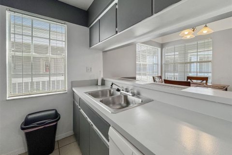 Condominio en venta en Saint Petersburg, Florida, 1 dormitorio, 63.17 m2 № 1915203 - foto 17