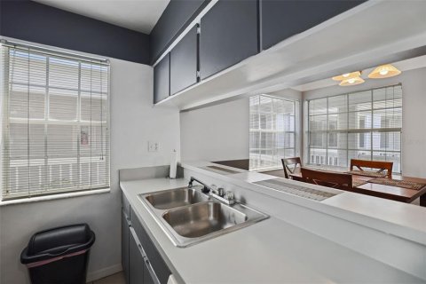 Condominio en venta en Saint Petersburg, Florida, 1 dormitorio, 63.17 m2 № 1915203 - foto 13