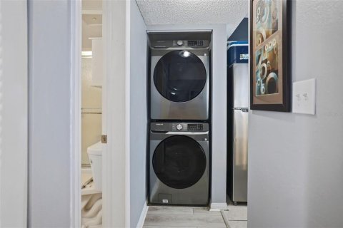 Condominio en venta en Saint Petersburg, Florida, 1 dormitorio, 63.17 m2 № 1915203 - foto 19