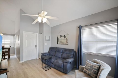 Condominio en venta en Saint Petersburg, Florida, 1 dormitorio, 63.17 m2 № 1915203 - foto 7