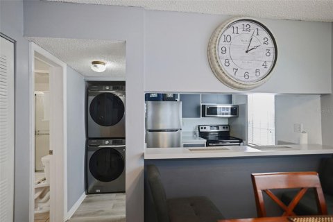 Condominio en venta en Saint Petersburg, Florida, 1 dormitorio, 63.17 m2 № 1915203 - foto 18