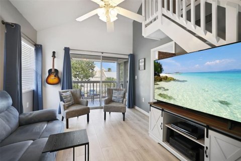 Condominio en venta en Saint Petersburg, Florida, 1 dormitorio, 63.17 m2 № 1915203 - foto 4